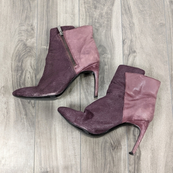 VINCE Camuto 7.5 Purple Cow Hair Leather Booties - Picture 9 of 9